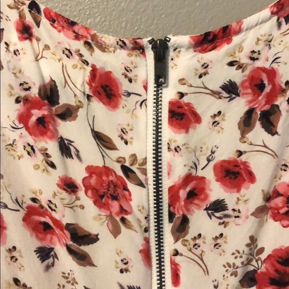 garage floral peplum top - Picture 3 of 4